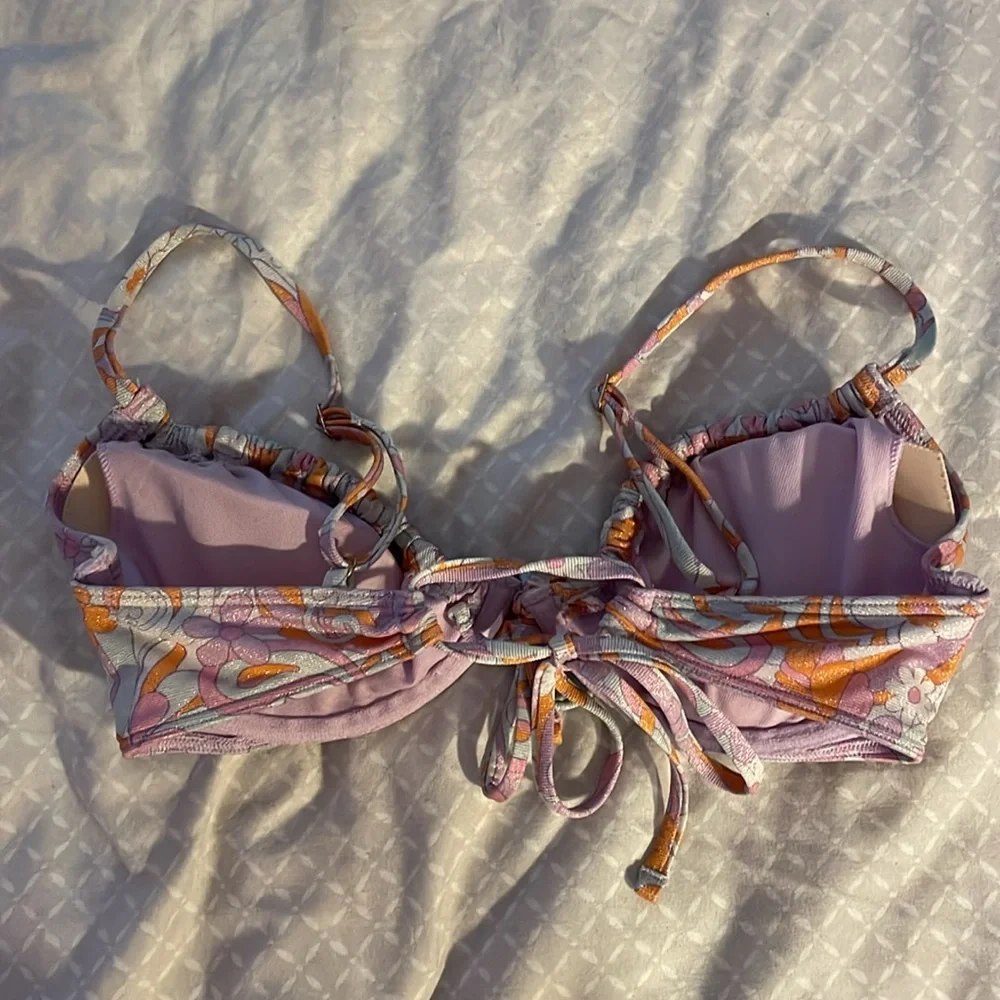 hollister bikini top and bottom - Picture 3 of 6